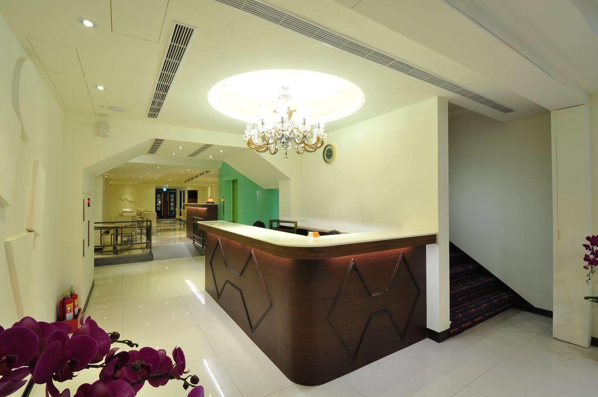 Bravo Hotel Taichung Luaran gambar