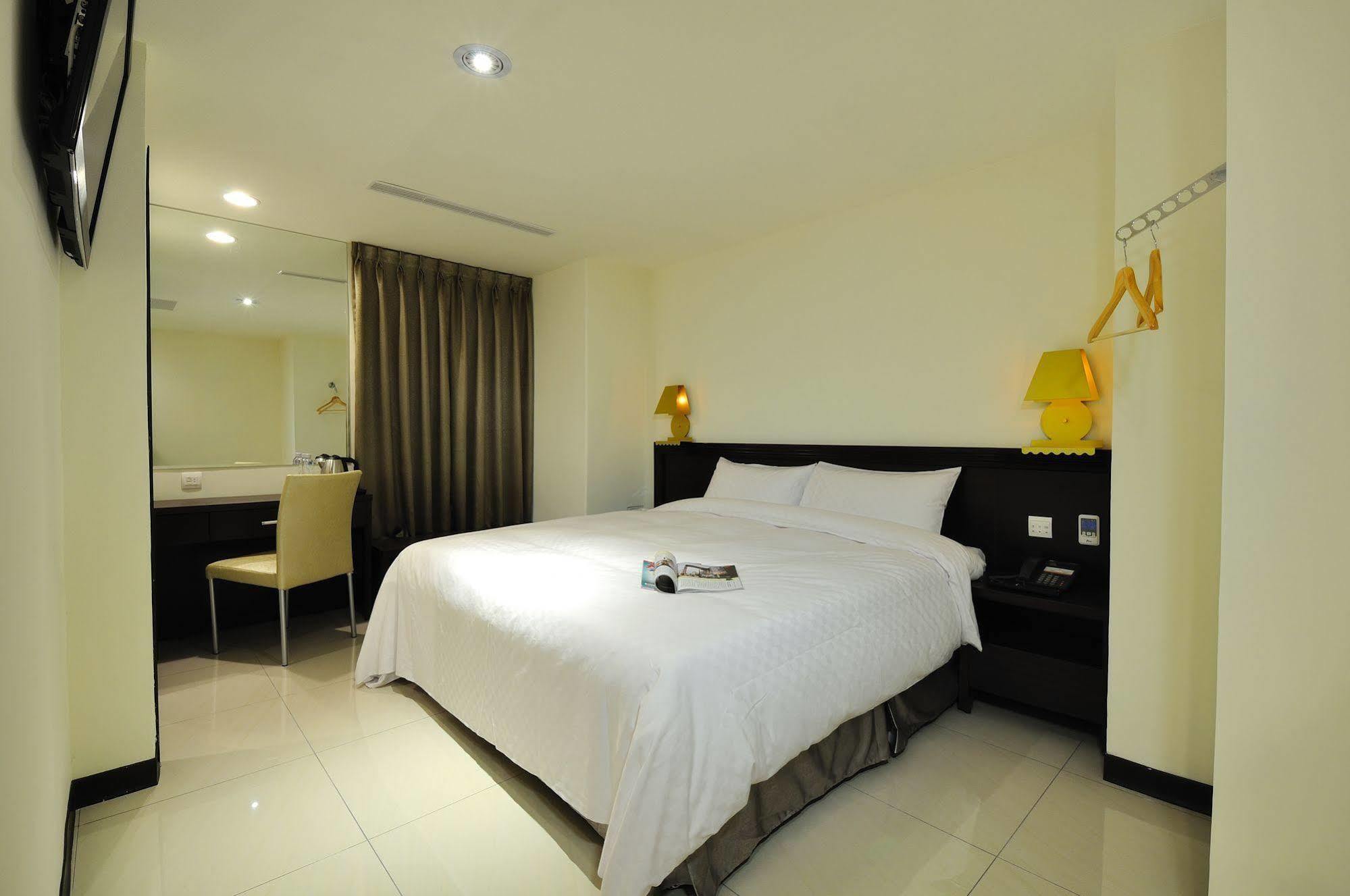 Bravo Hotel Taichung Luaran gambar