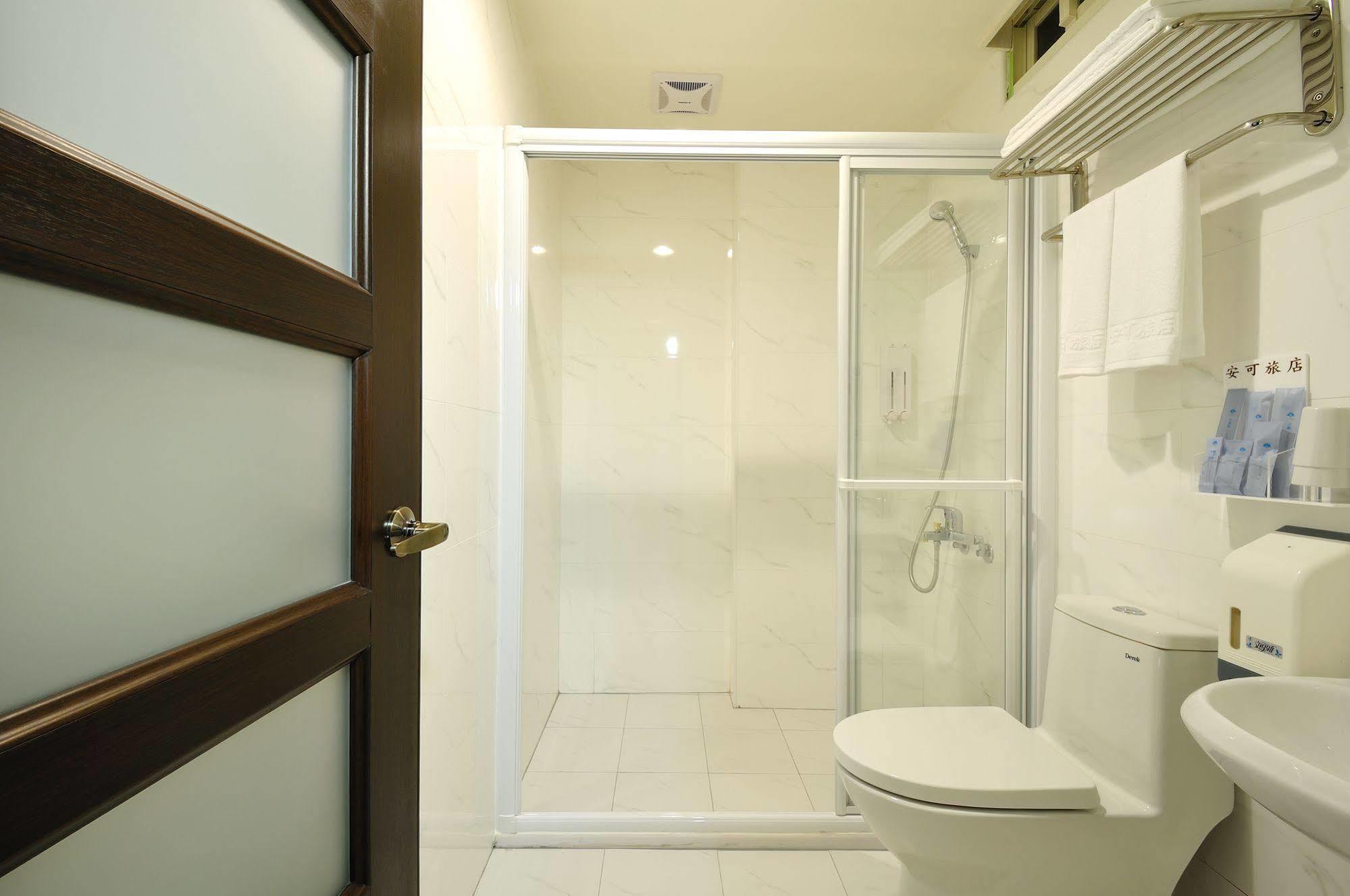 Bravo Hotel Taichung Luaran gambar